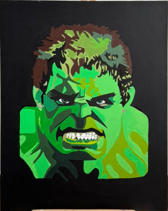 Portrait peint d'un personnage à la peau verte au visage furieux sur fond noir, posé sur un chevalet en bois.